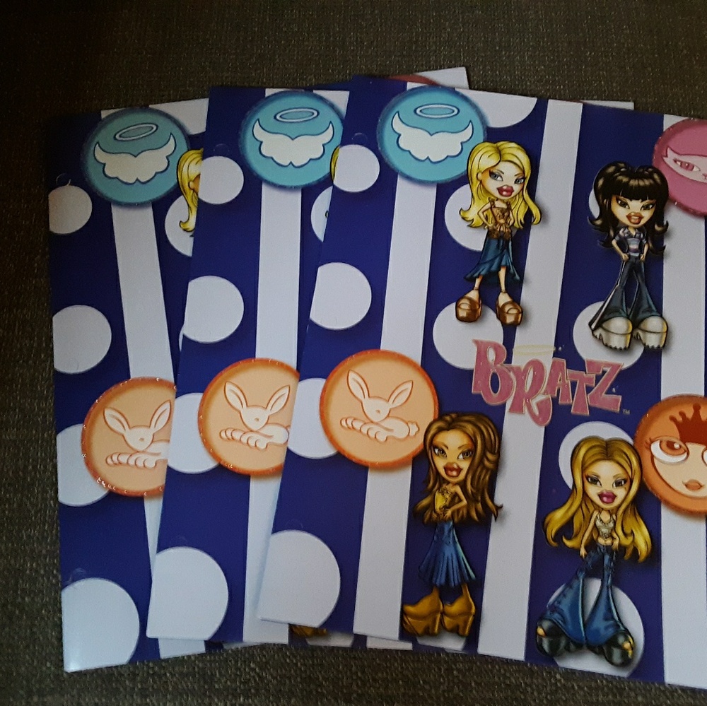 6 Bratz 2 Pocket School Folders from 2003 New!